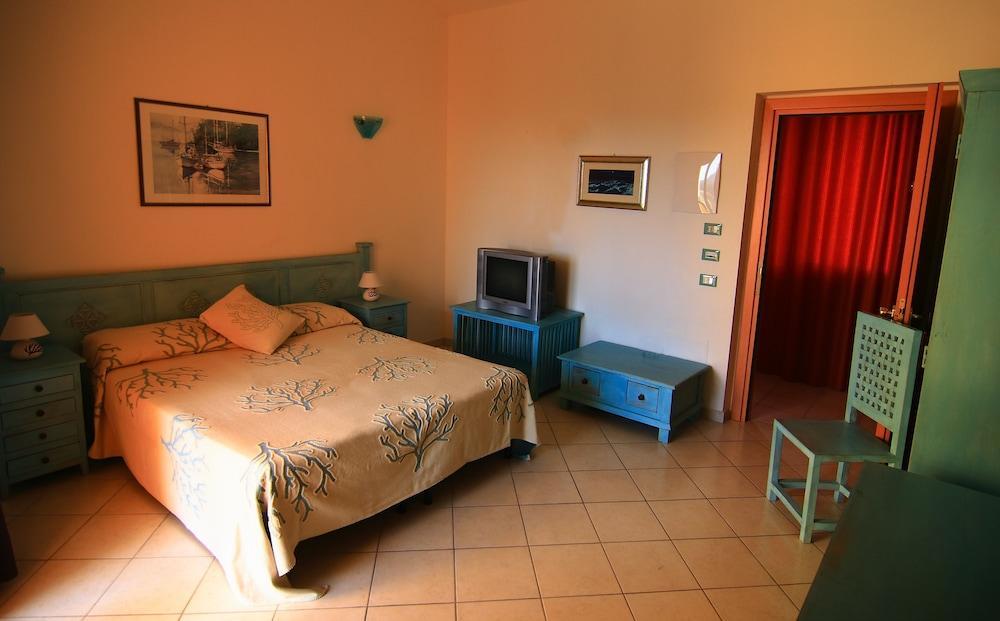 Borgo Saraceno Hotel-Residence Santa Teresa Gallura Exteriör bild